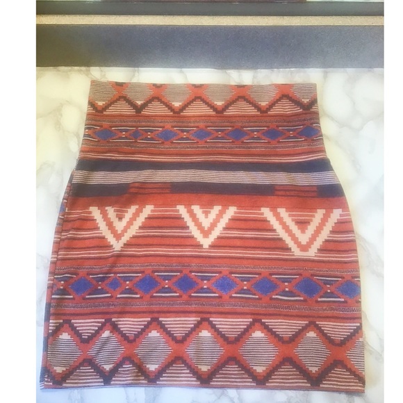 Nollie Aztec Patterned Skirt - Picture 2 of 4